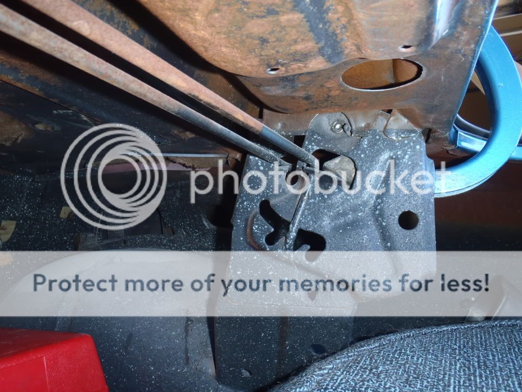 Trunk rod placement Auto Body Repair First Generation Monte Carlo Club